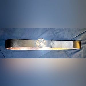 Michael Kors's original leather belt.